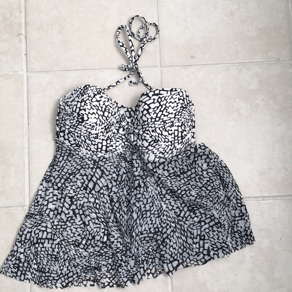 NWOT Merona Maternity Swim Top